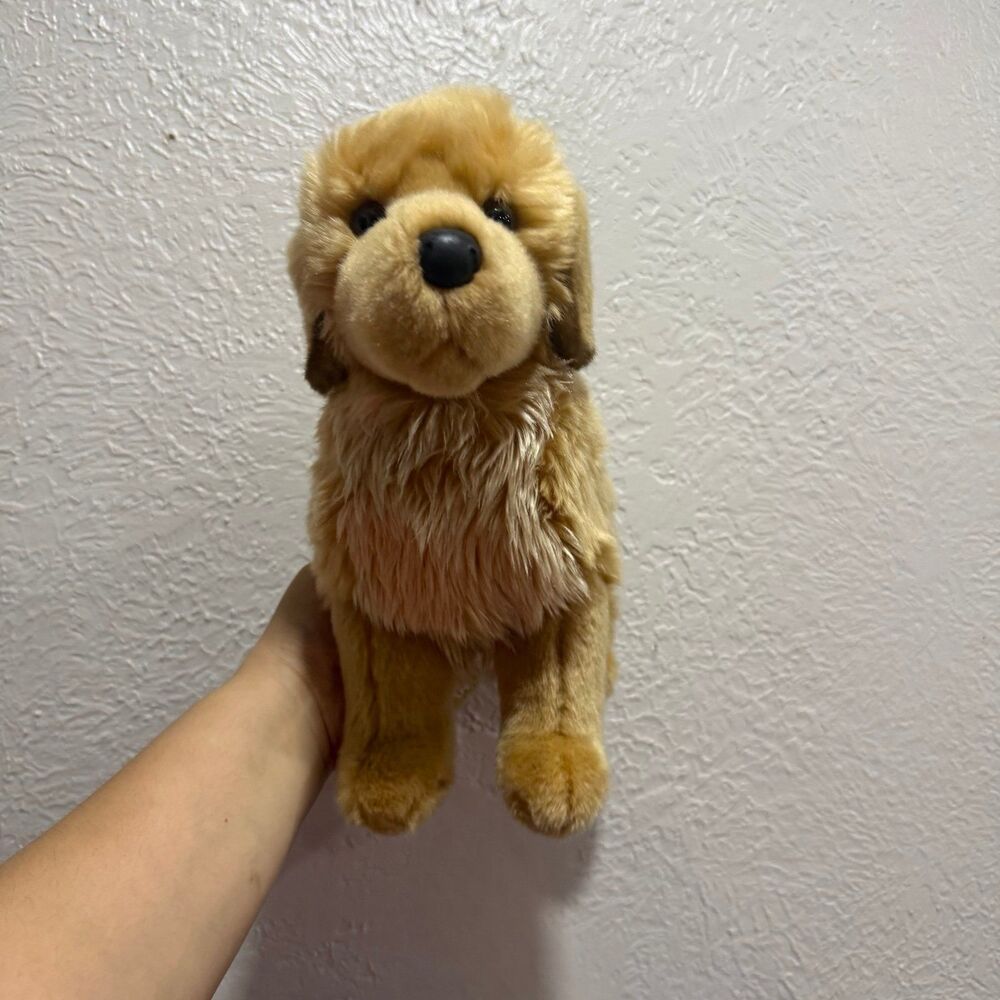 Bass Pro Shops Golden Retriever